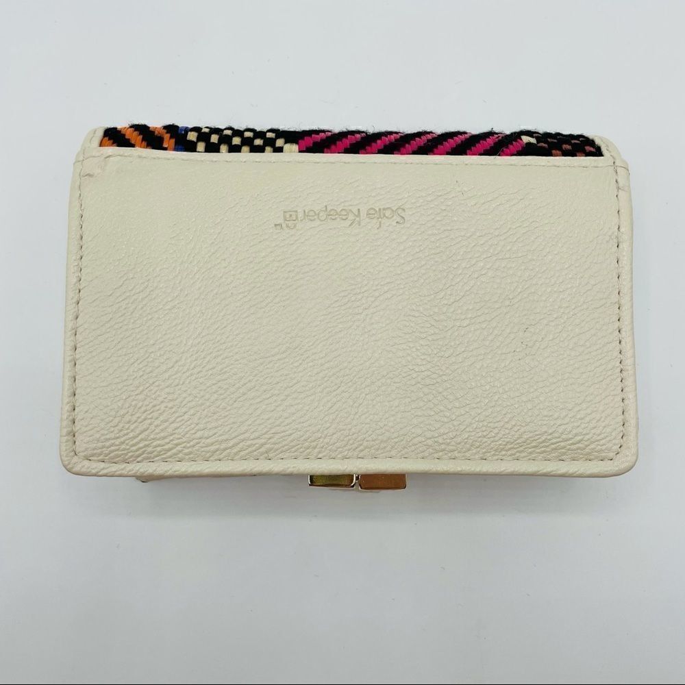 Safekeeper Weaved Design Wallet  - Picture 2 of 7